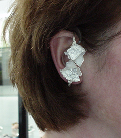 Hearing aid as jewelery
