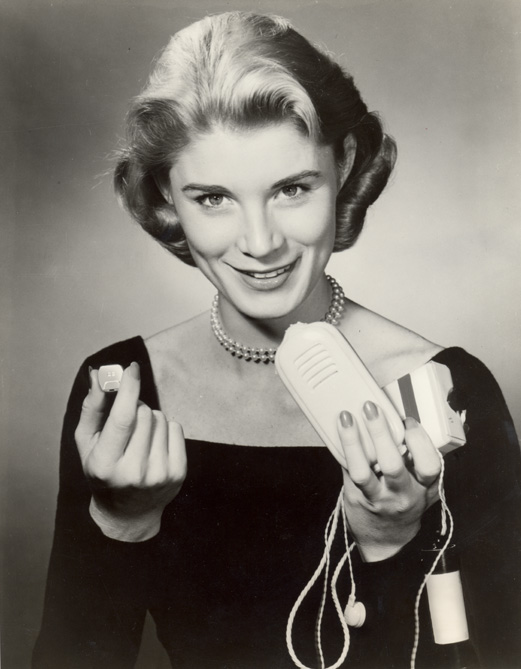 Publicity photo for the Sonotone Model 222 hearing aid